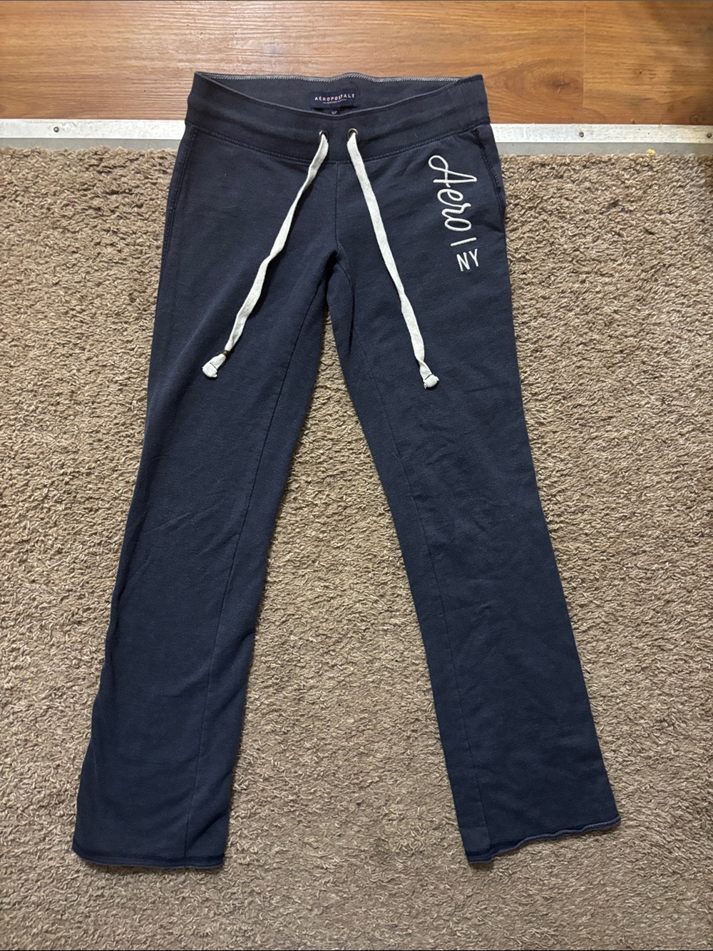 Aéropostale Woman’s Sm Navy 'Aero NY' Drawstring Sweatpants Great Condition
